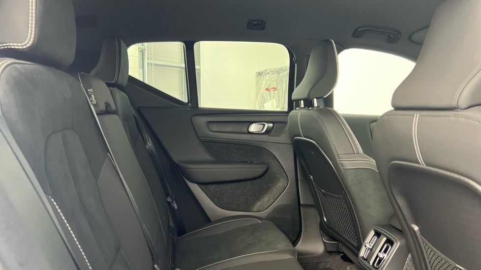 Volvo XC40 Plus, B3 Mild Hybrid, Dark WR75KOE Blue #6