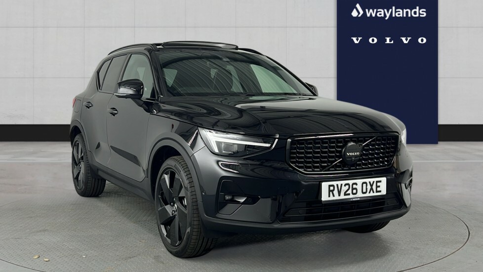 Volvo XC40 B4 Black Edition Ultra, Mild Hybrid, Black