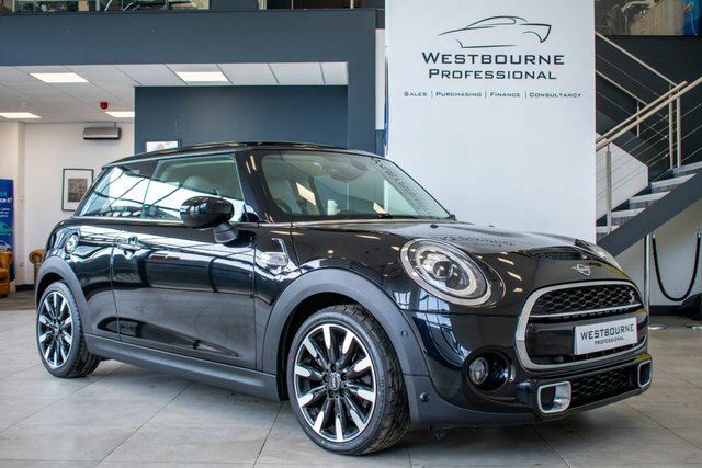 Mini Hatch 2.0 Cooper S Exclusive Hatchback Steptr GF69HPO Black