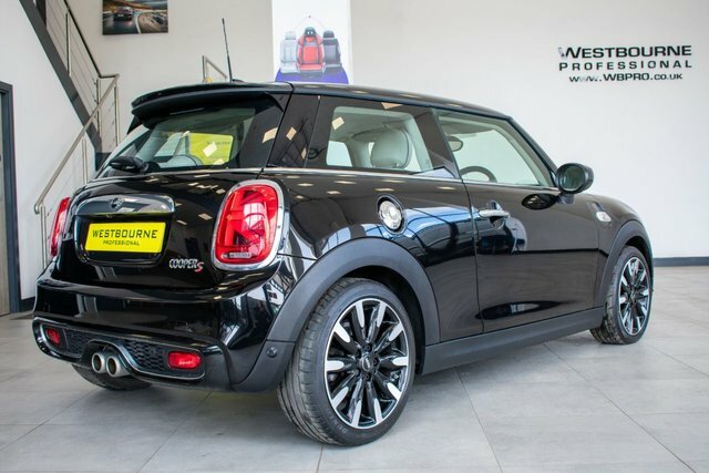 Mini Hatch 2.0 Cooper S Exclusive Hatchback Steptr GF69HPO Black #4