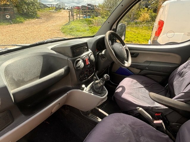 Fiat Doblo 1.4 Active Grey #9