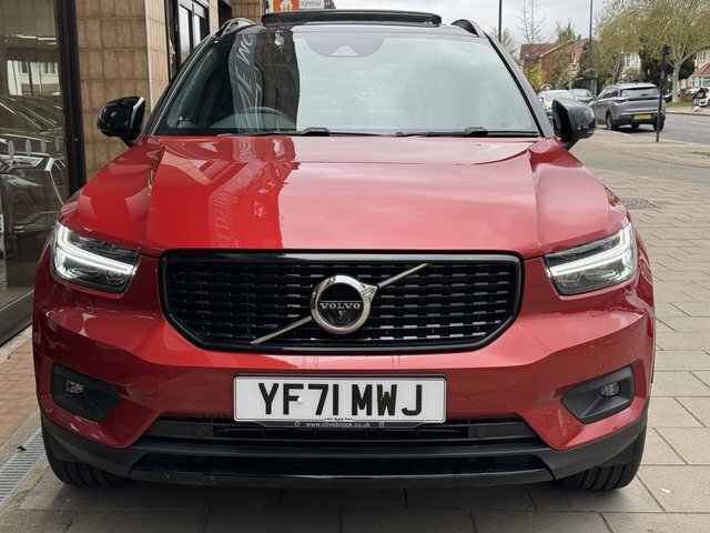 Volvo XC40 T5 Recharge Phev R Design Pro Red #6