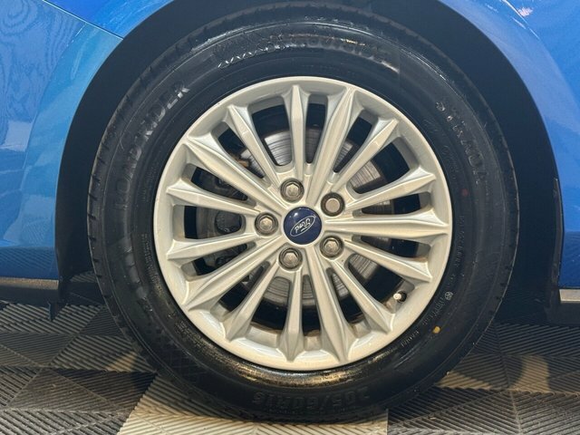 Ford Focus 1.0T Ecoboost Titanium Hatchback WN70AAY Blue #4