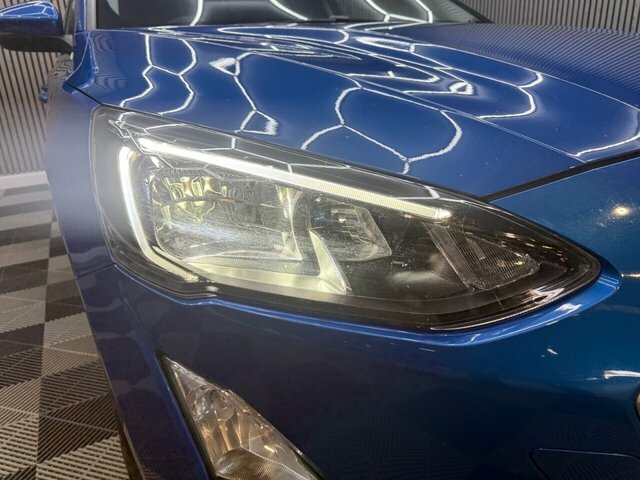 Ford Focus 1.0T Ecoboost Titanium Hatchback WN70AAY Blue #3