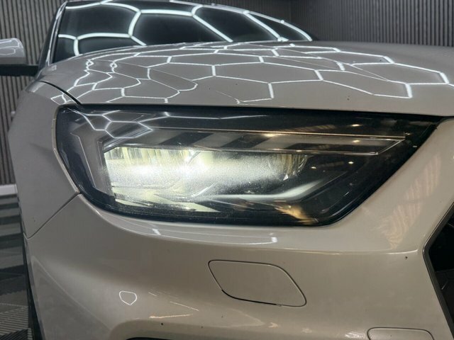 Audi A1 1.5 Tfsi 35 S Line Sportback Eur SL19XEG White #3