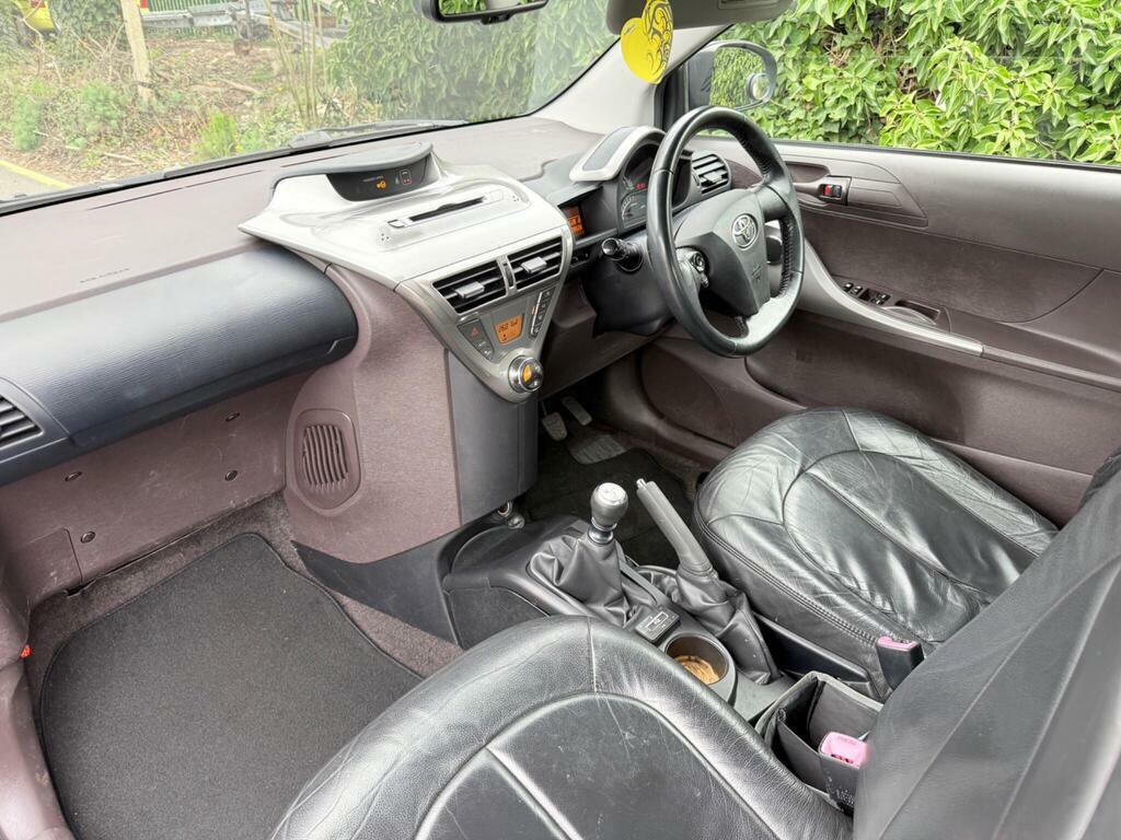 Toyota IQ 1.0 Vvt-i 2 Euro 4 YE60LYH Black #3