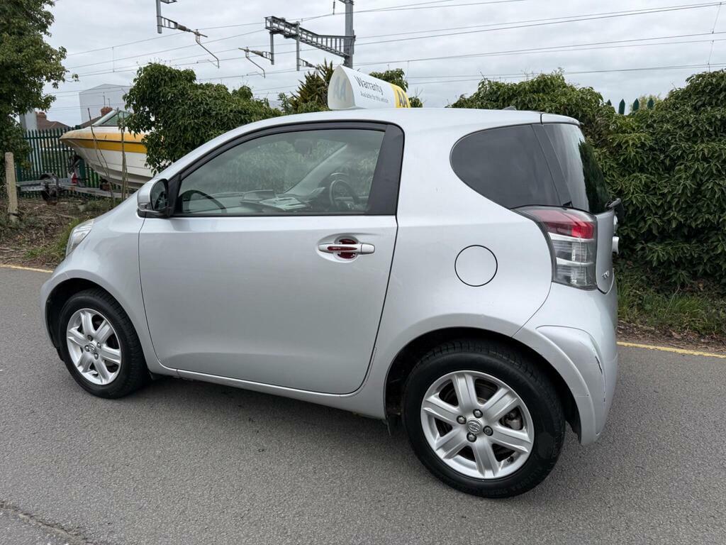 Toyota IQ 1.0 Vvt-i Euro 5 Silver #5