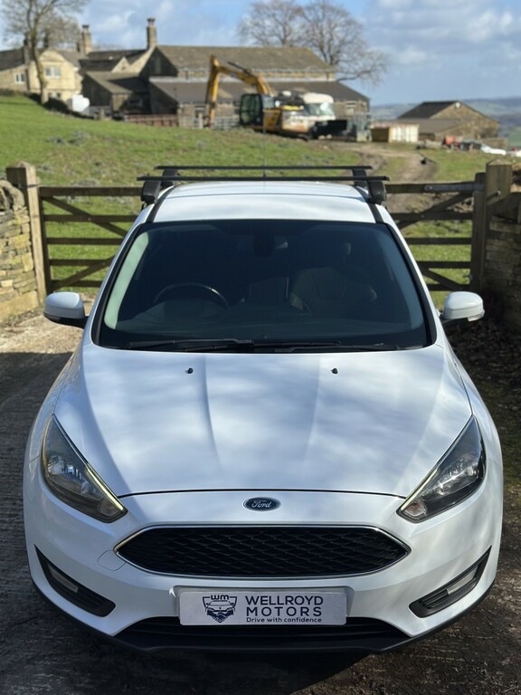 Ford Focus 1.6 Tdci Zetec 2015 White #6