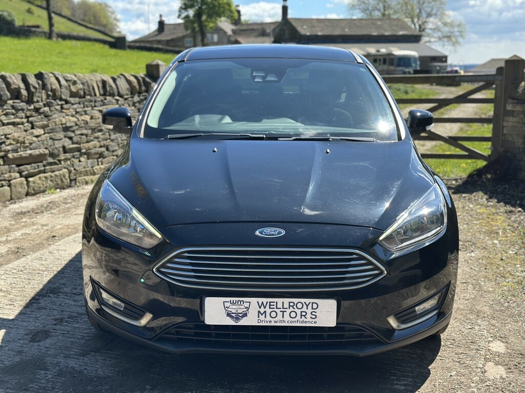 Ford Focus 1.5 T Ecoboost Titanium 2018 Black #4