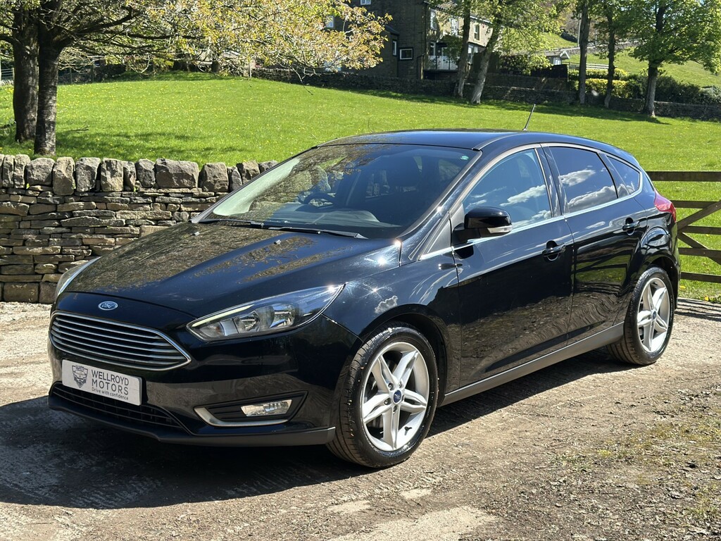 Ford Focus 1.5 T Ecoboost Titanium 2018 Black #2