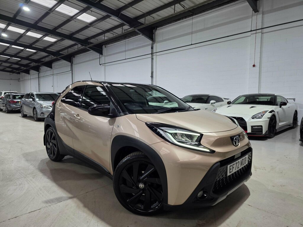 Toyota Aygo X 1.0 Vvt-i Exclusive X-shift Euro 6 Ss EF72MUB Beige #2