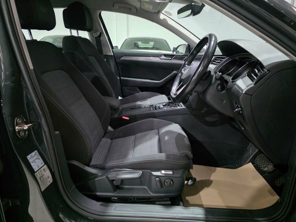 Volkswagen Passat 1.5 Tsi Evo Se Nav Dsg Euro 6 Ss Grey #5