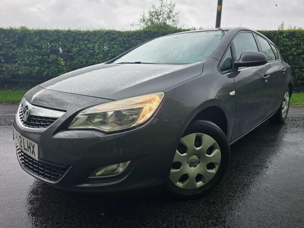 Vauxhall Astra 1.4 16V Exclusiv Euro 5 DS12LHX Grey #3