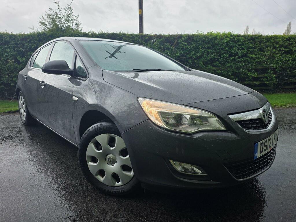 Vauxhall Astra 1.4 16V Exclusiv Euro 5 Grey