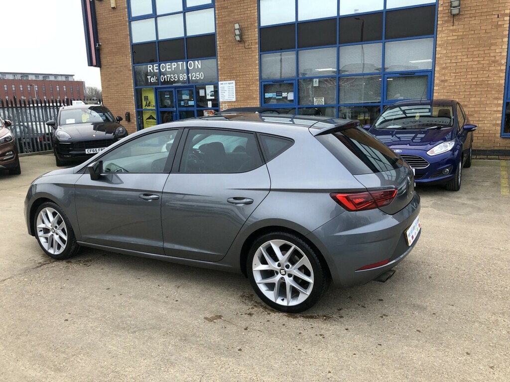 Seat Leon Hatchback 1.8 Tsi Fr Technology 2018 Grey #6