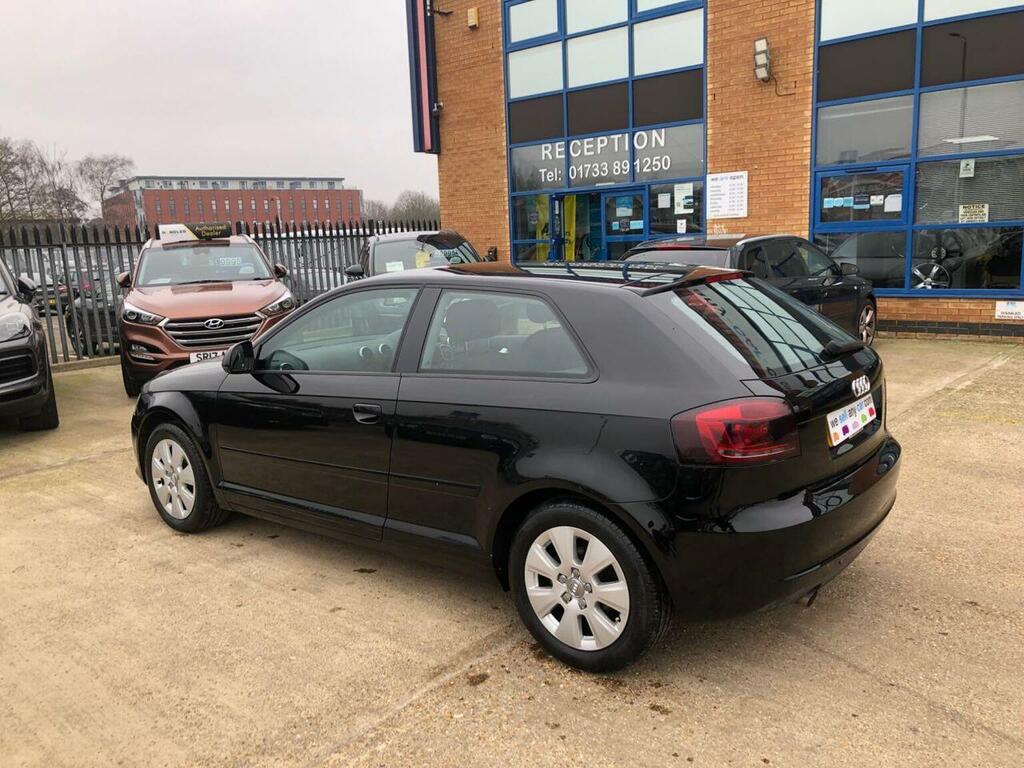Audi A3 Hatchback 1.6 Tdi Euro 5 Ss 200959 Black #6