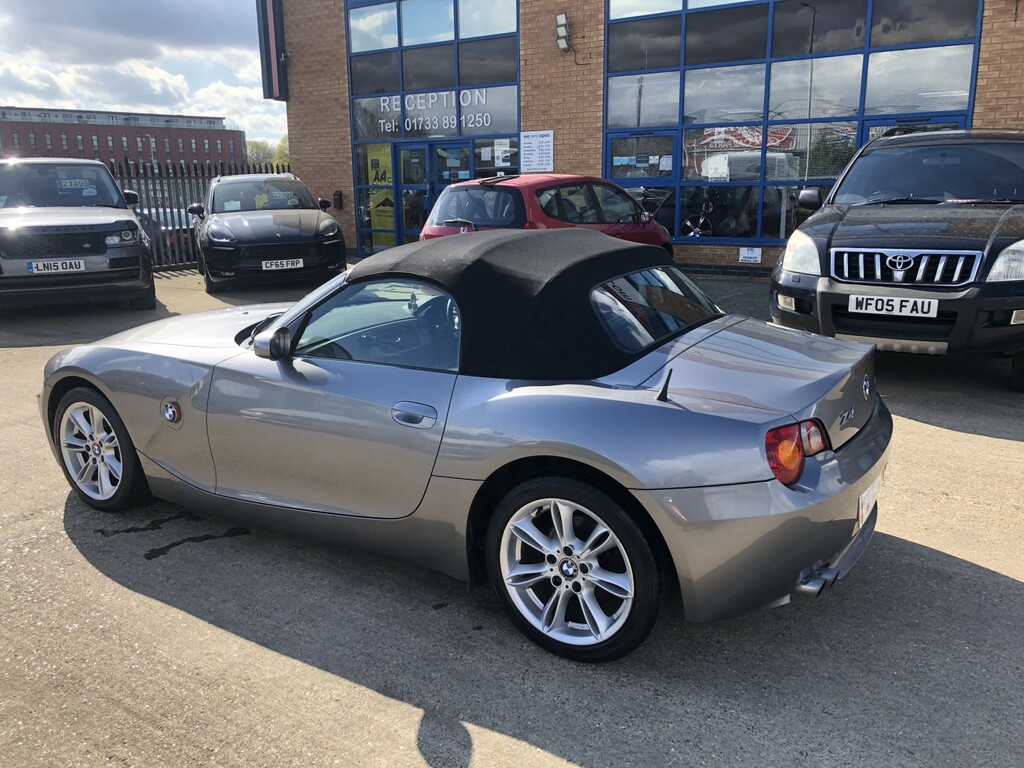 BMW Z4 Convertible 2.2 Z4 2.2I Se Roadster 2003 Grey #3