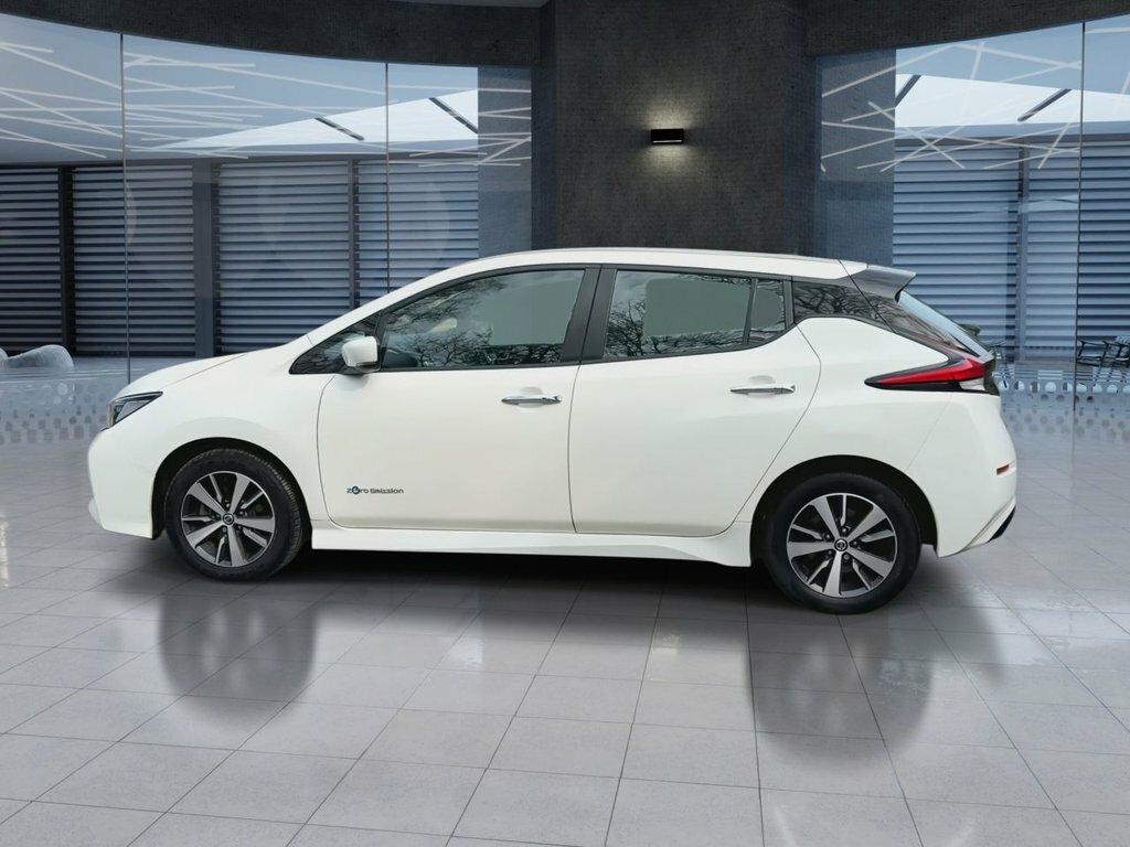 Nissan Leaf Hatchback HJ68WRU White #5