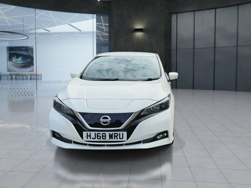 Nissan Leaf Hatchback HJ68WRU White #3