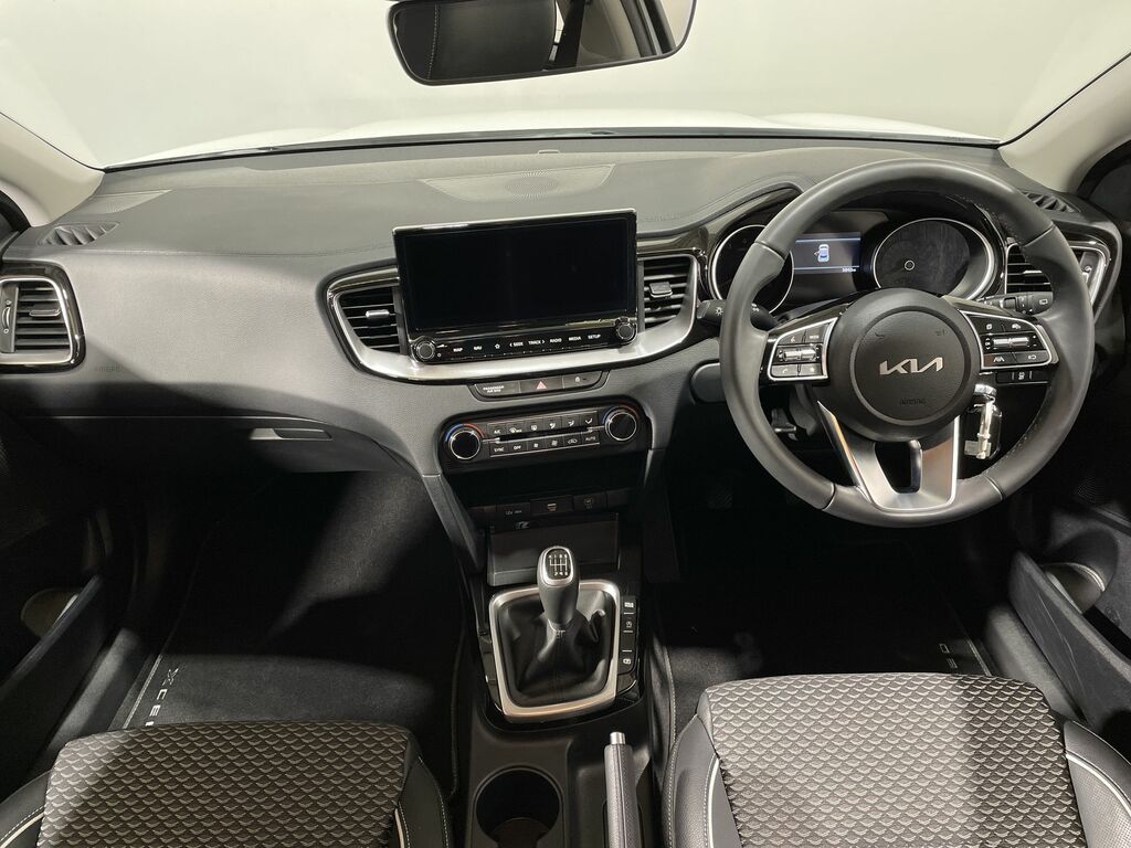 Kia Xceed 1.0T Gdi Isg 113 Pure CK75UHJ White #2