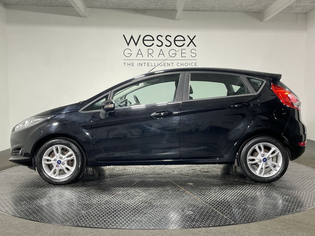 Ford Fiesta Zetec Black #6