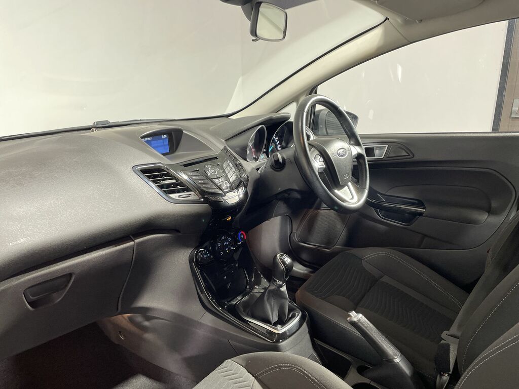 Ford Fiesta Zetec Black #2