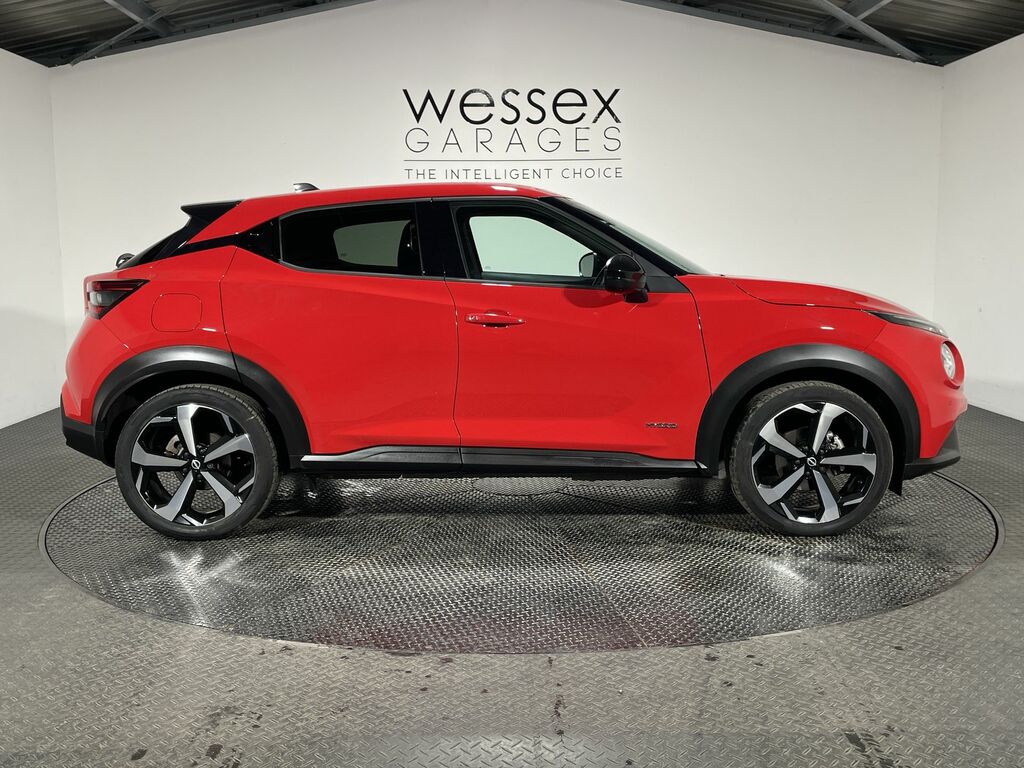 Nissan Juke 1.6 Hybrid Tekna BL23CDN Red #5