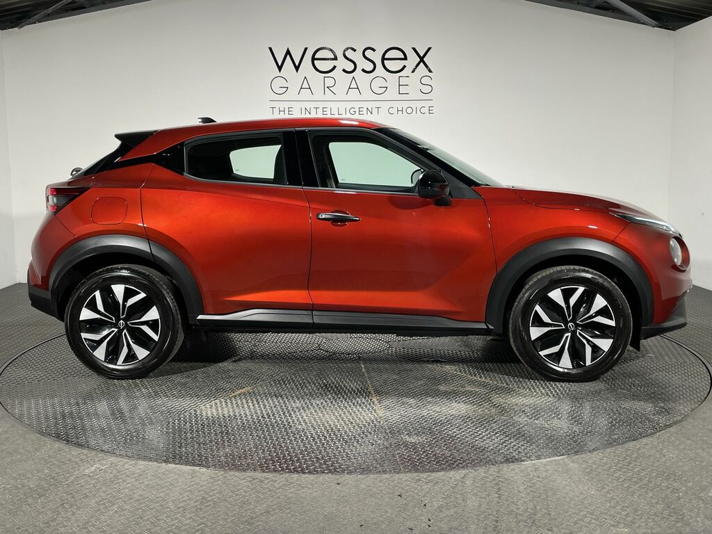Nissan Juke 1.0 Dig-t Acenta Premium Dct CA75FGV Red #5