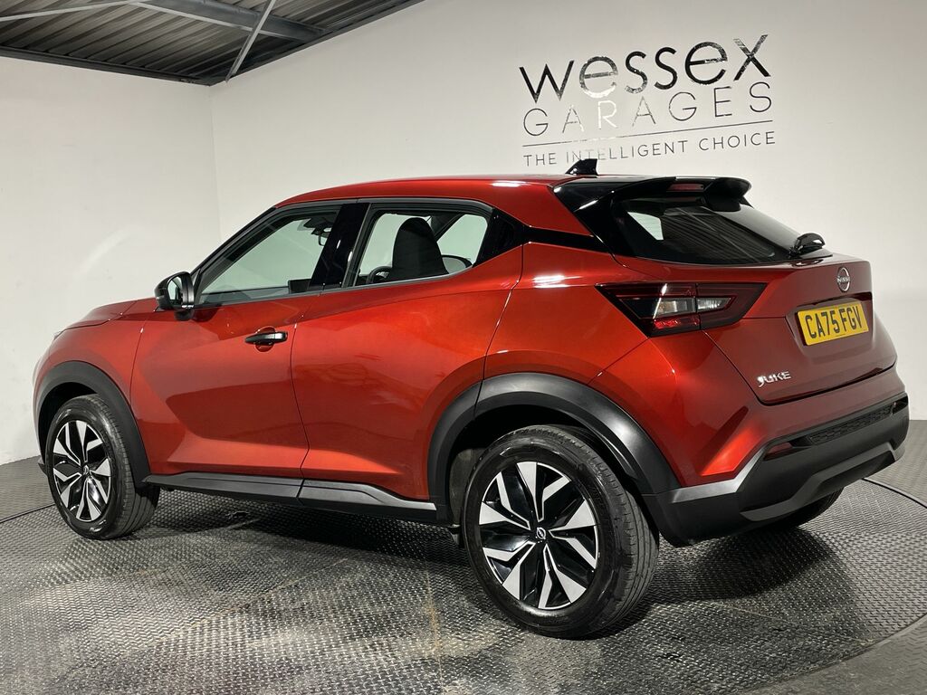 Nissan Juke 1.0 Dig-t Acenta Premium Dct CA75FGV Red #3