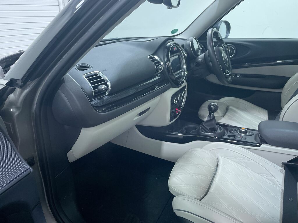 Mini Clubman 1.5 Cooper Exclusive 6Dr VO20NFC Silver #5
