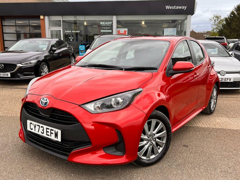 Toyota Yaris 1.5 Hybrid Icon Cvt - 2023 73 CY73EFW Red #6