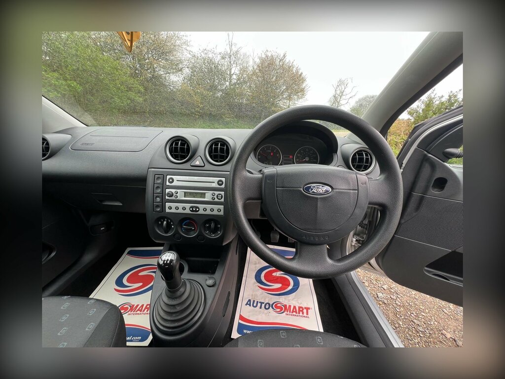 Ford Fiesta 1.4 Tdci Finesse Hatchback 114 Silver #6