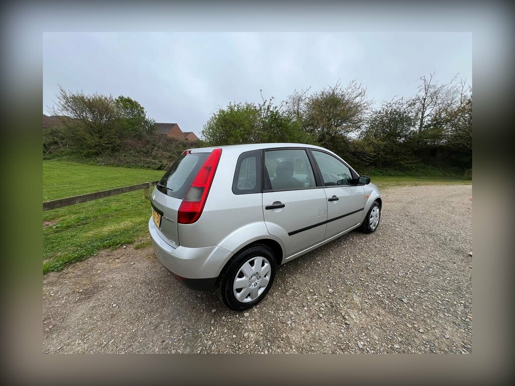 Ford Fiesta 1.4 Tdci Finesse Hatchback 114 Silver #3