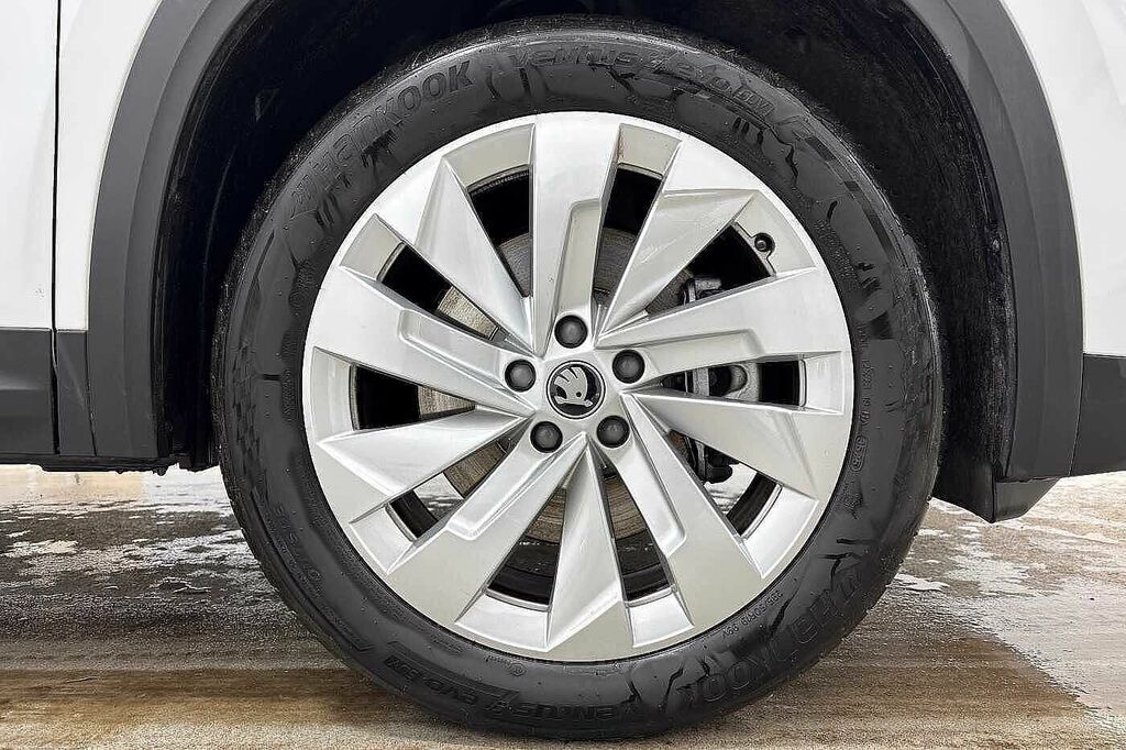 Skoda Kodiaq Se L 7 Seats 1.5 Tsi E-tec 150 Ps Dsg KM75ULJ White #5