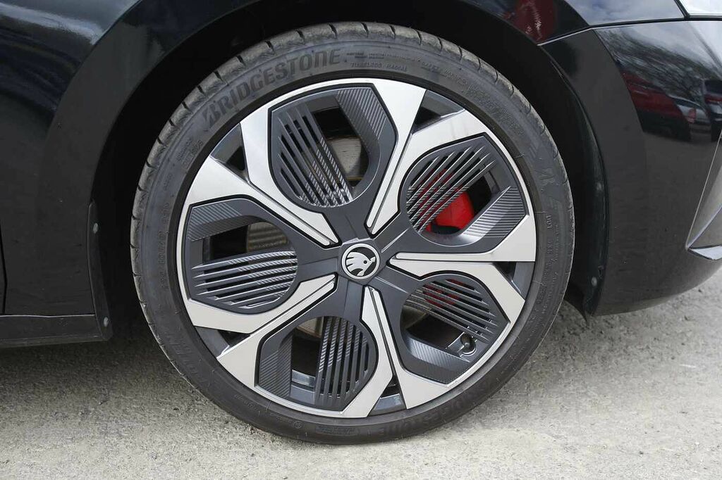 Skoda Octavia Estate Vrs 2.0 Tsi 265 Ps Dsg SK75BYY Black #5