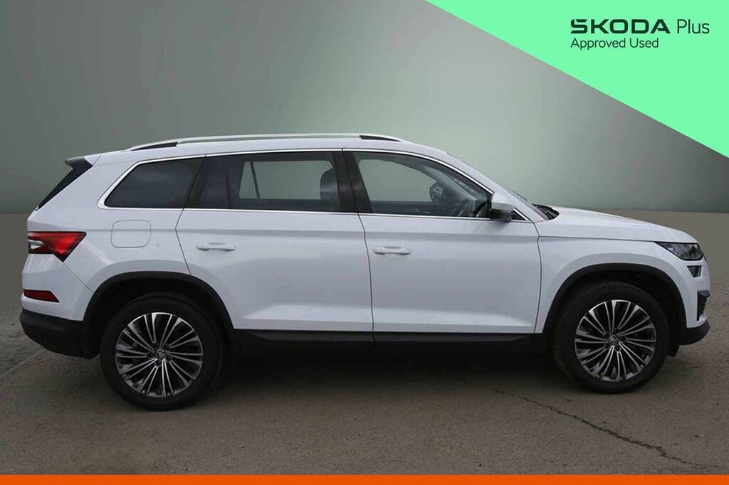 Skoda Kodiaq Se L Executive 7 Seats 1.5 Tsi 150 Ps Dsg GJ74OJA White #4