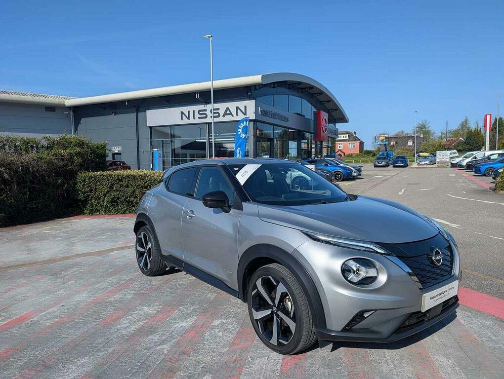 Nissan Juke 1.6 Hybrid Tekna WK73VHT Silver #3