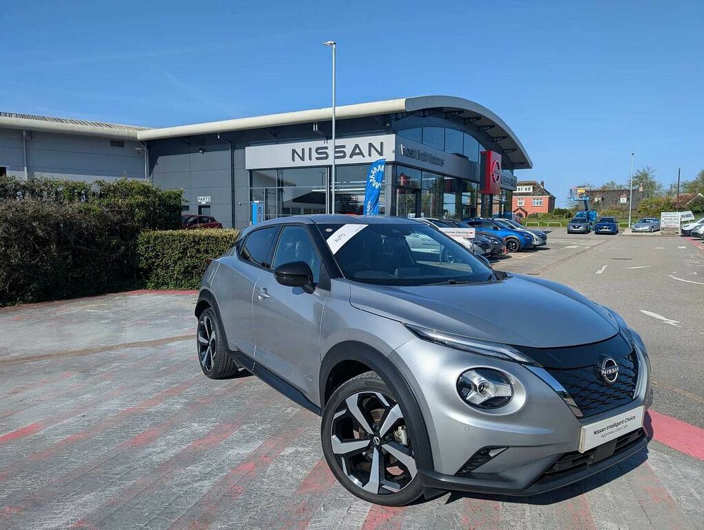 Nissan Juke 1.6 Hybrid Tekna Silver