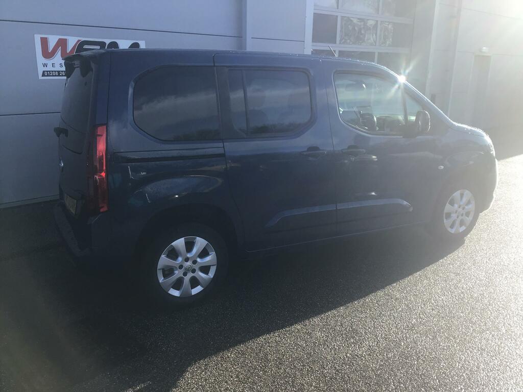 Vauxhall Combo Life 1.5 Turbo D Se Mpv 6Spd Euro 6 WF72OVK Blue #4