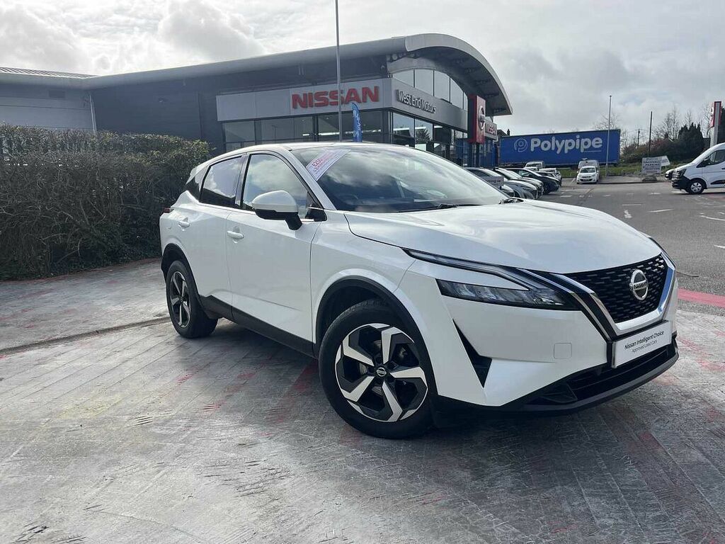 Nissan Qashqai 1.3 Dig-t Mh N-connecta White