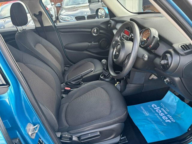 Mini Hatch 1.5 Cooper Hatchback Euro 6 S S ST18FNZ Blue #3