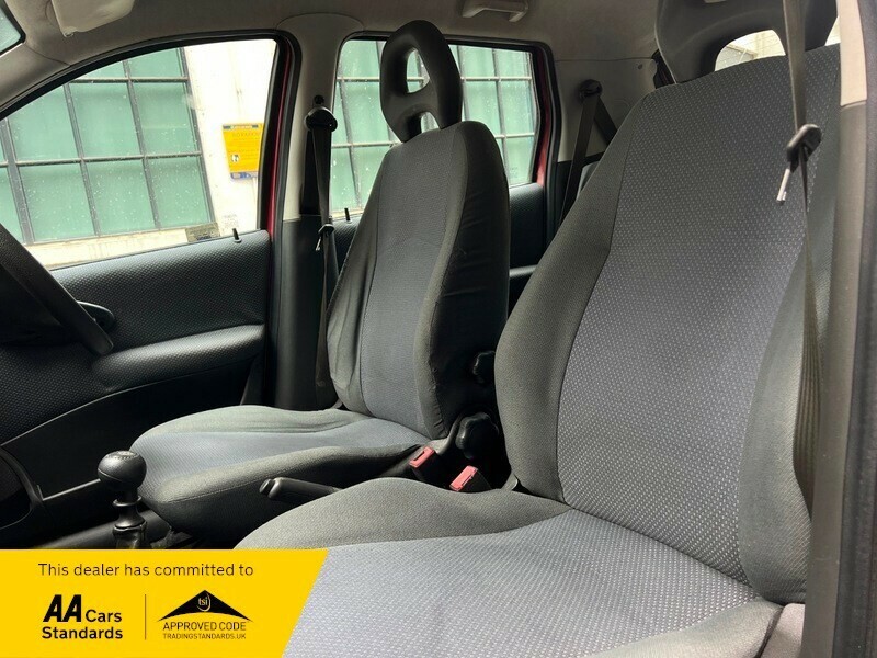 Fiat Punto 8V Active Red #6