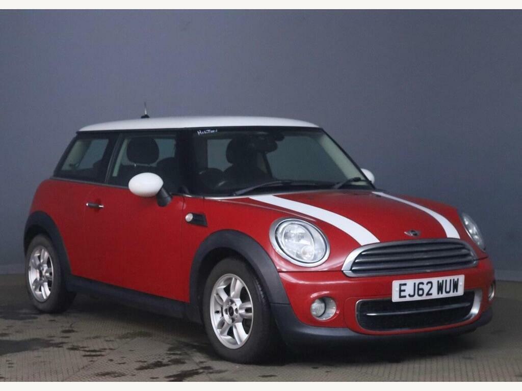 Mini Hatch 1.6 Cooper D Euro 5 S S Red