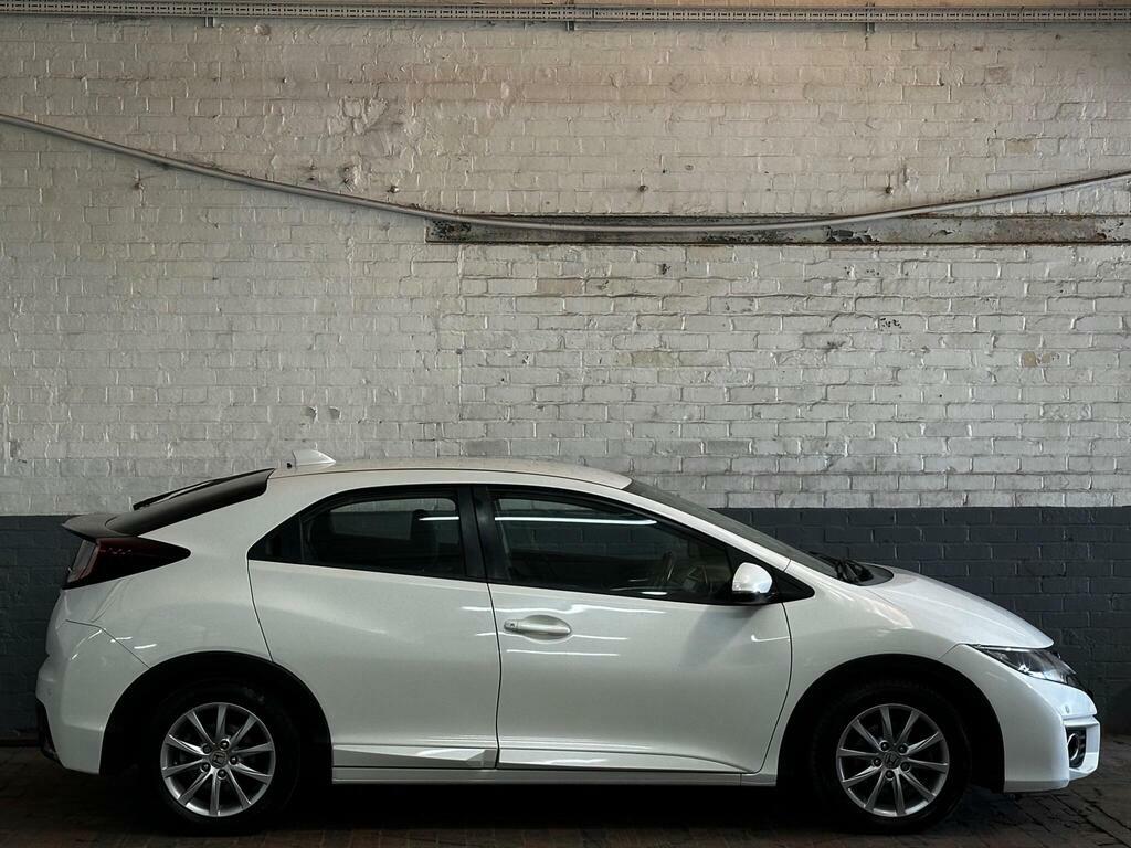 Honda Civic 1.6 I-dtec Se Plus Navi Euro 5 S S NL65RSU White #2