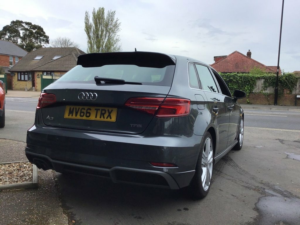 Audi A3 Tfsi Cod S Line MV66TRX Grey #4