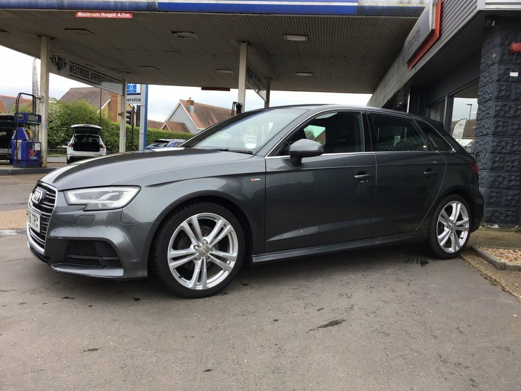 Audi A3 Tfsi Cod S Line MV66TRX Grey #2