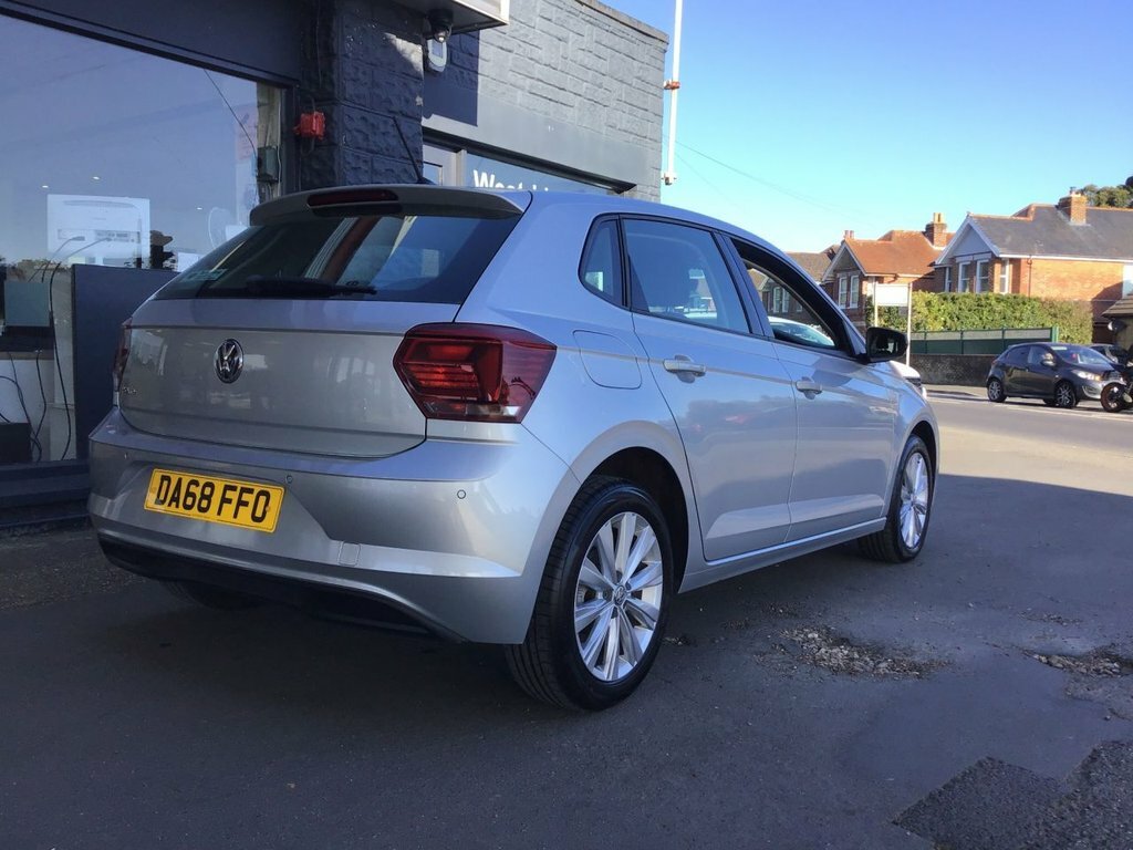 Volkswagen Polo Tsi Gpf Sel Hatchback DA68FFO Silver #3
