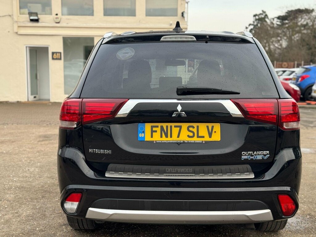 Mitsubishi Outlander 2.0H 12Kwh 4H Cvt 4Wd Euro 6 Ss FN17SLV Black #6