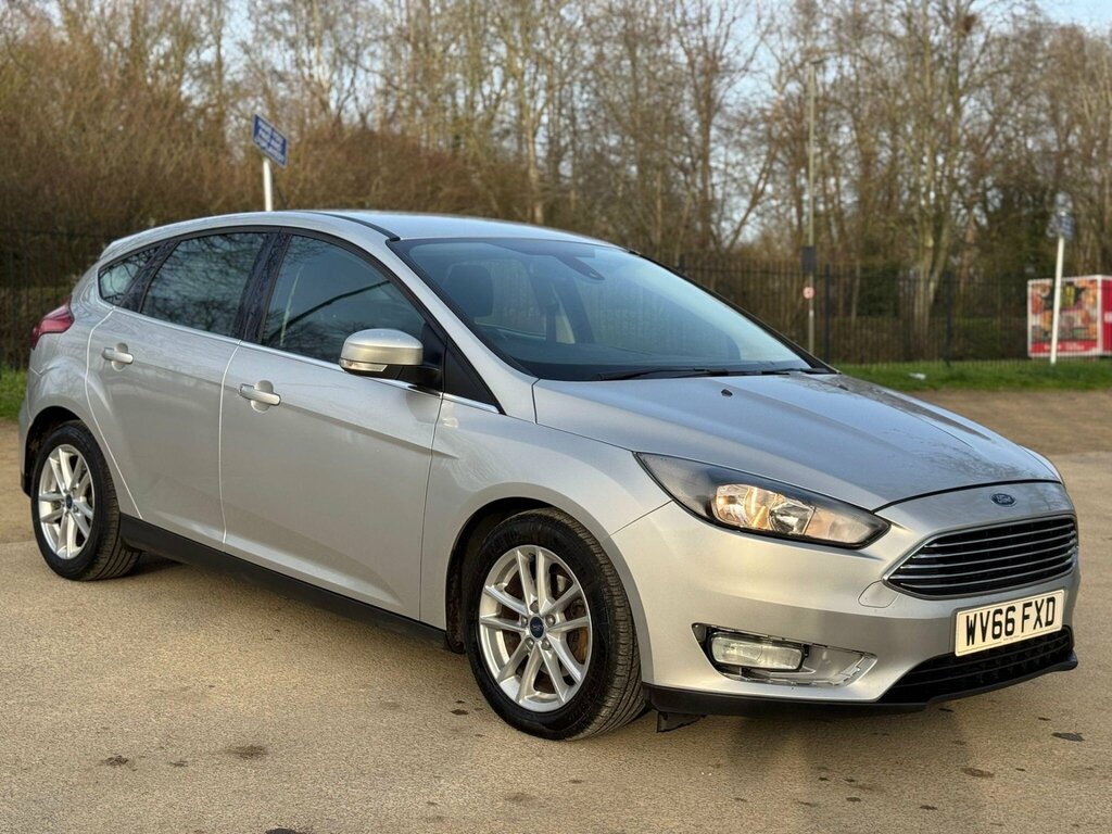 Ford Focus 1.5 Tdci Zetec Euro 6 Ss Silver
