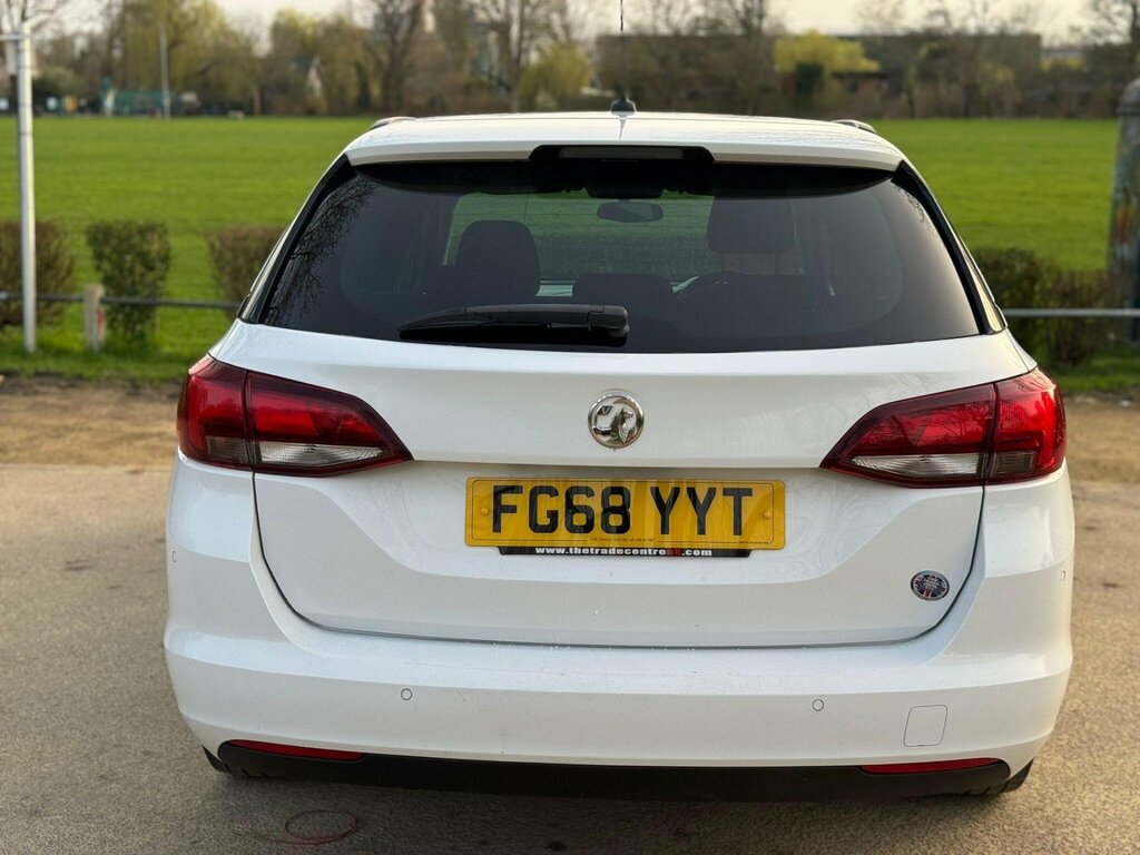 Vauxhall Astra 1.6 Cdti Ecotec Blueinjection Design Sports Tourer FG68YYT White #6